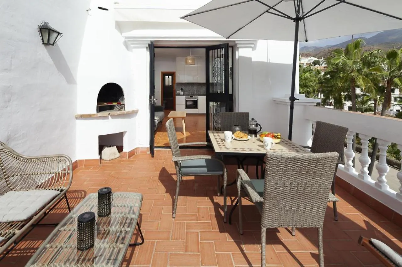 Las Palmas 4B Oasis Properties ネルハ